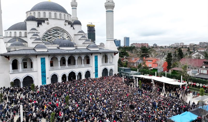 Usta sanatçı Ferdi Tayfur son yolculuğuna uğurlandı!