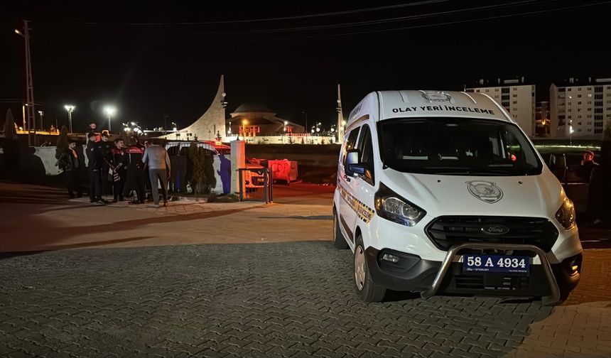 İki kardeş boğazları kesilmiş olarak bulundu