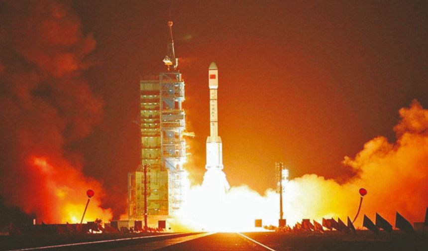 Çin, asteroid keşif aracını uzaya gönderdi!