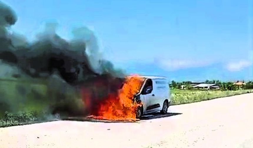 Gübre satan araç metal yığınına döndü!