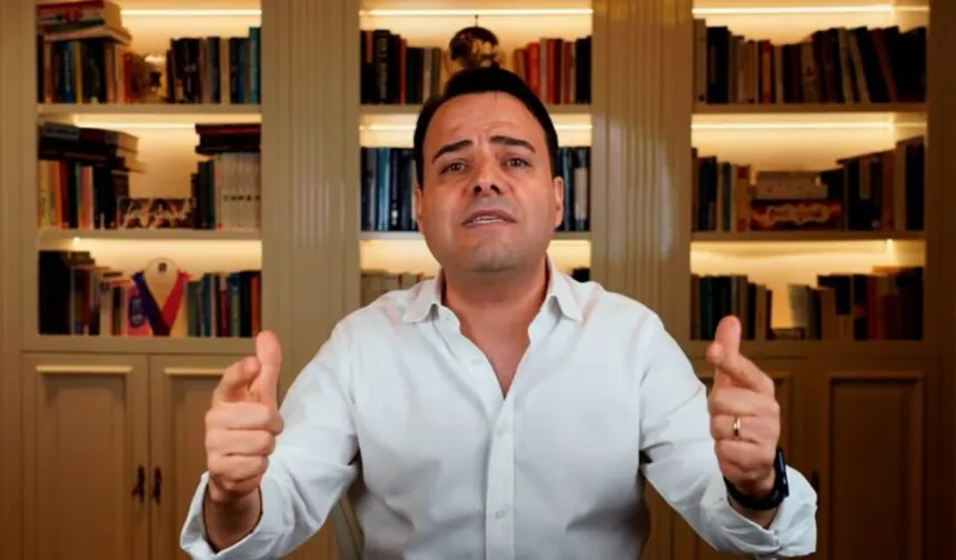 Özgür Demirtaş sosyalistlere kızdı