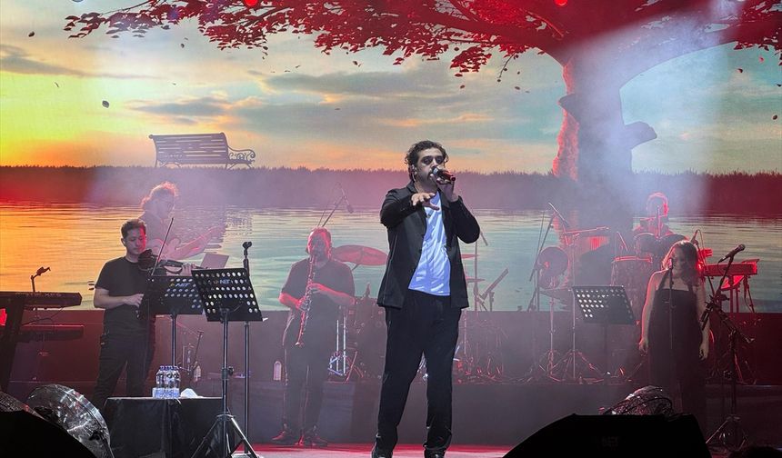 Geleneksel Ağustos Fuarı, Bayhan konseriyle devam etti!