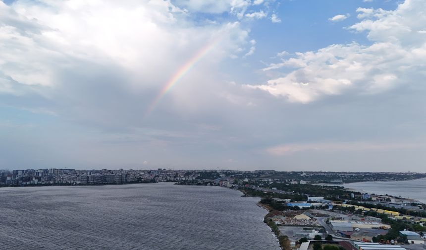İstanbul'da fırtına sonrası gökkuşağı