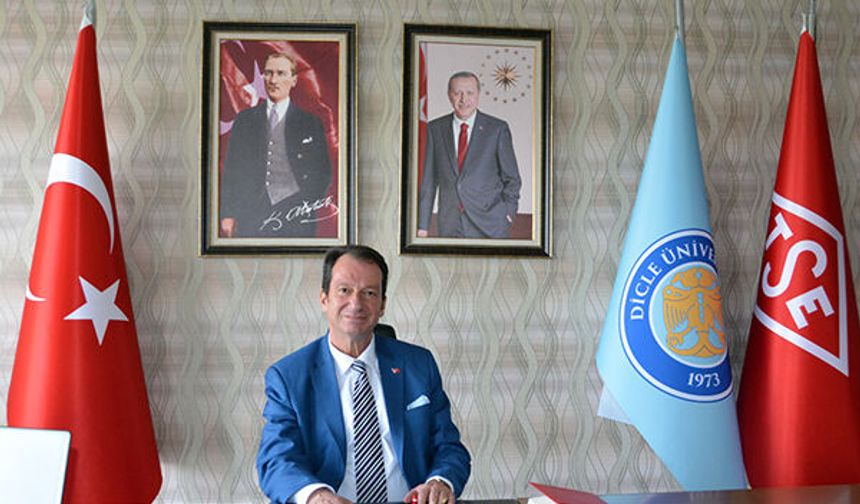 KIRGIZİSTAN BÜYÜKELÇİSİ KAZAKBAEV’DEN REKTÖR ERONAT’A TEŞEKKÜR