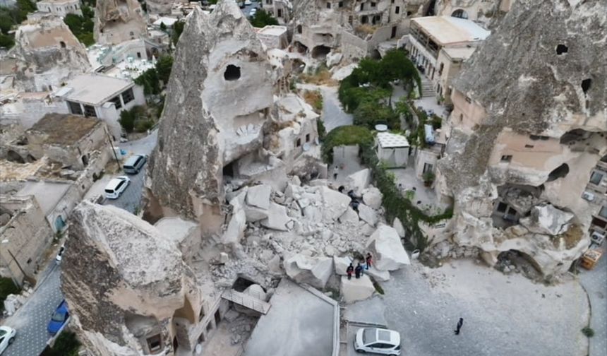 Nevşehir'de tarih çöktü!