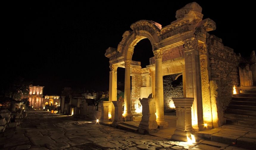 Gece müzeciliği 2 Kasım'a kadar uzatıldı!