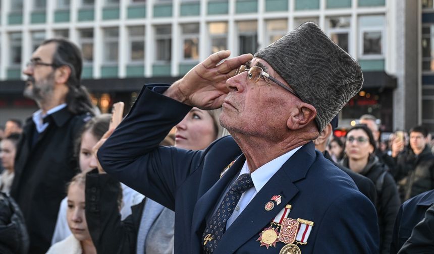 Büyük Önder Atatürk'ü saygıyla anıyoruz