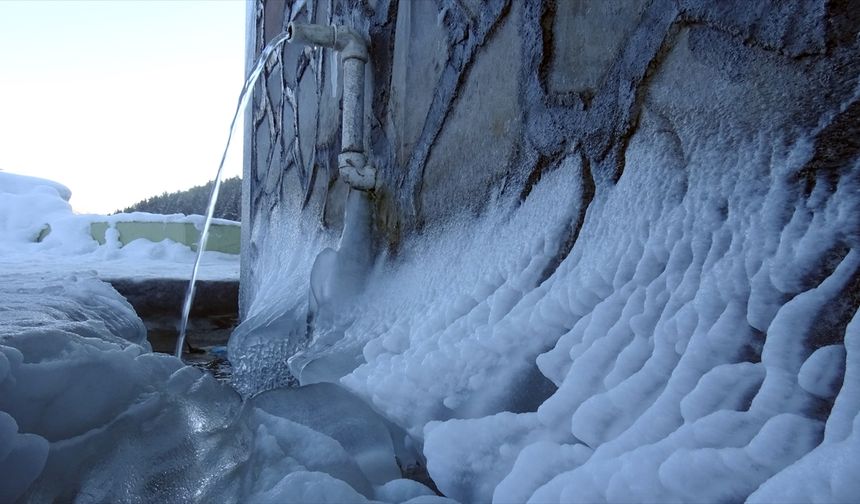 Erzurum, Ardahan ve Kars dondu!
