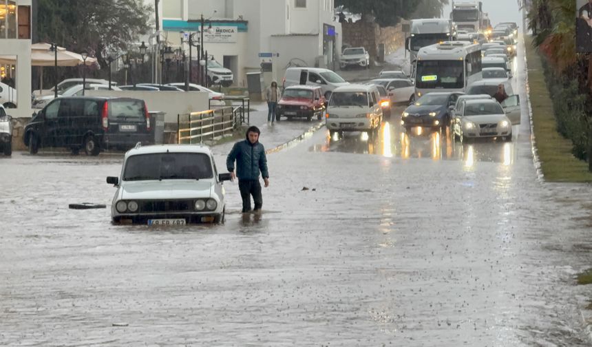 Bodrumda sokaklar göle döndü