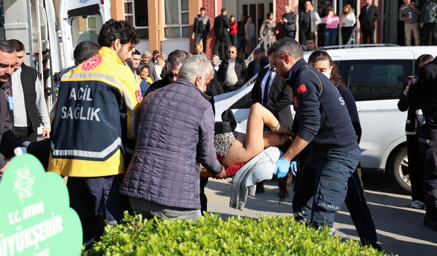 Boşanma aşamasındaki eşini adliye önünde bıçakladı