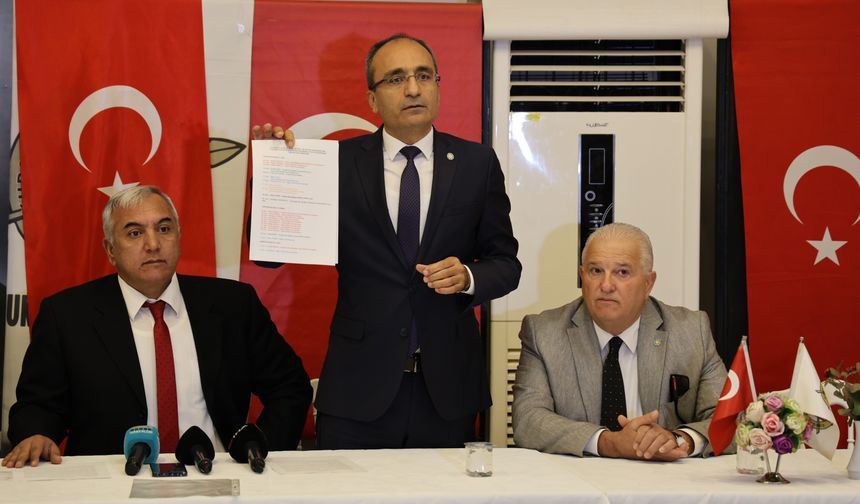 İYİ Parti'de 5 ilçe başkanı istifa etti