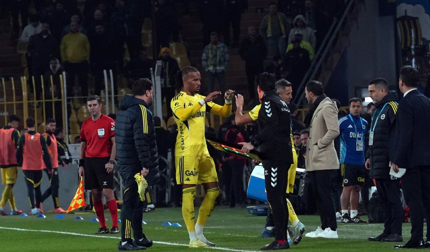 Archie Brown oyuna devam edemedi