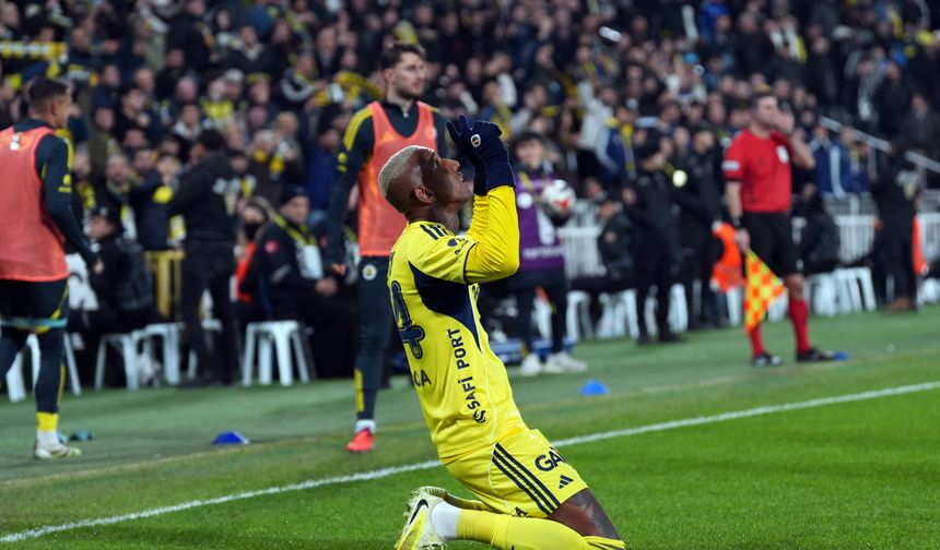 Fenerbahçe, ligde 16. haftayı da namağlup kapattı