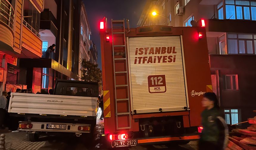 Güngören'de bir binada patlama meydana geldi