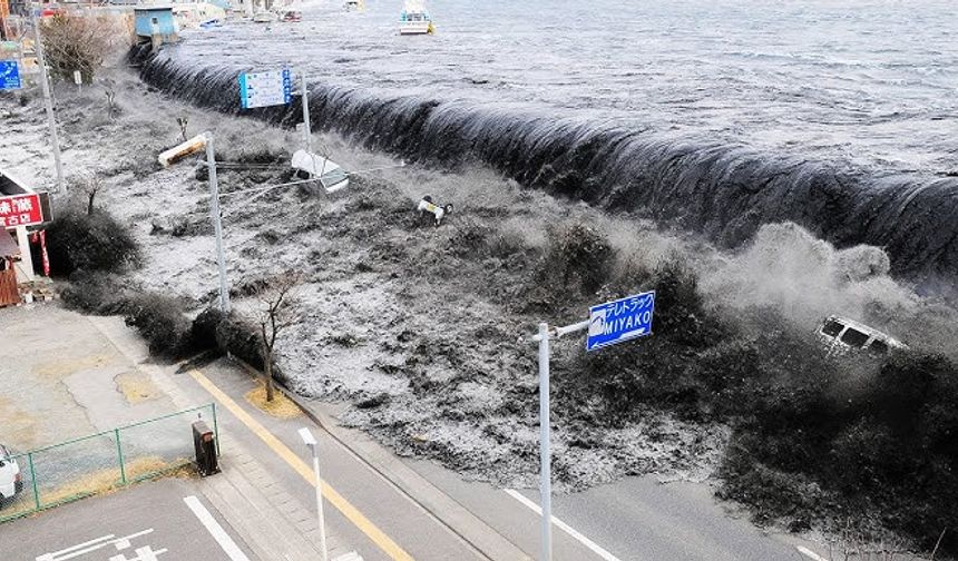 7,2 şiddetinde deprem: Tsunami uyarısı yapıldı!