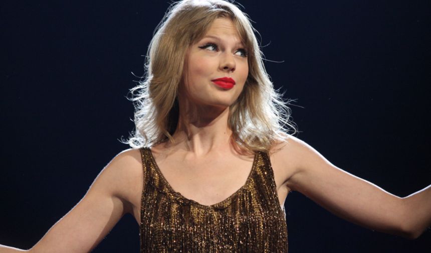 Ekibine teşekkür için 197 milyon dolar dağıttı