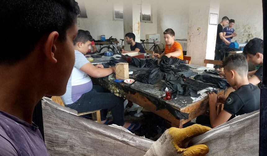 Ücretli çalışan sayısı yıllık yüzde 1,3 arttı!