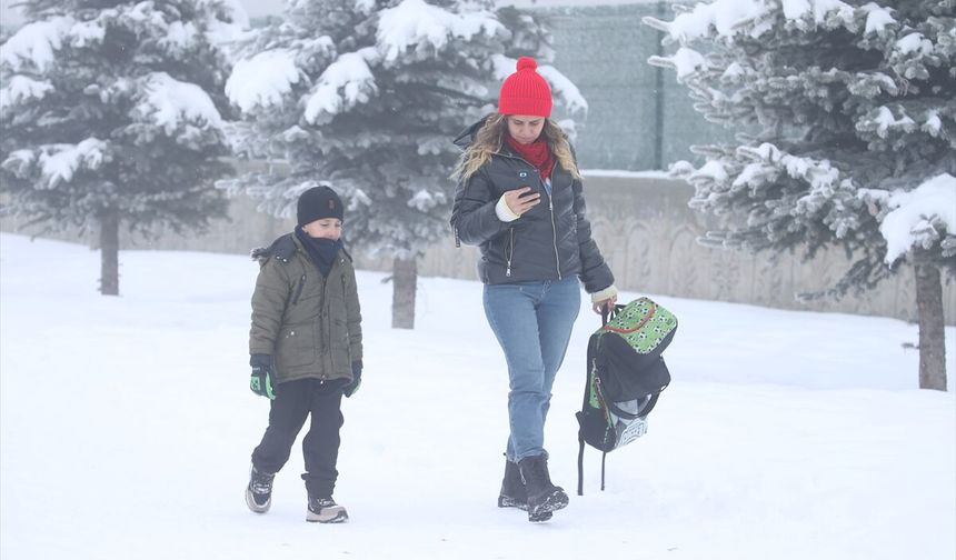 Eğitime kar engeli: İşte okulların tatil edildiği il ve ilçeler