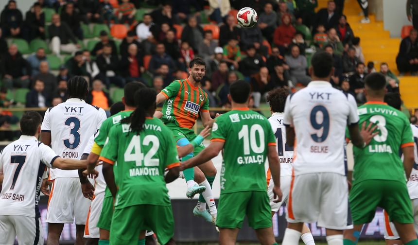 Başakşehir deplasmanda kazandı