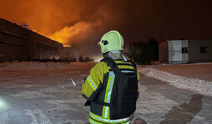 Ukrayna'daki enerji tesislerine 400'den fazla İHA ve füzeyle saldırı!