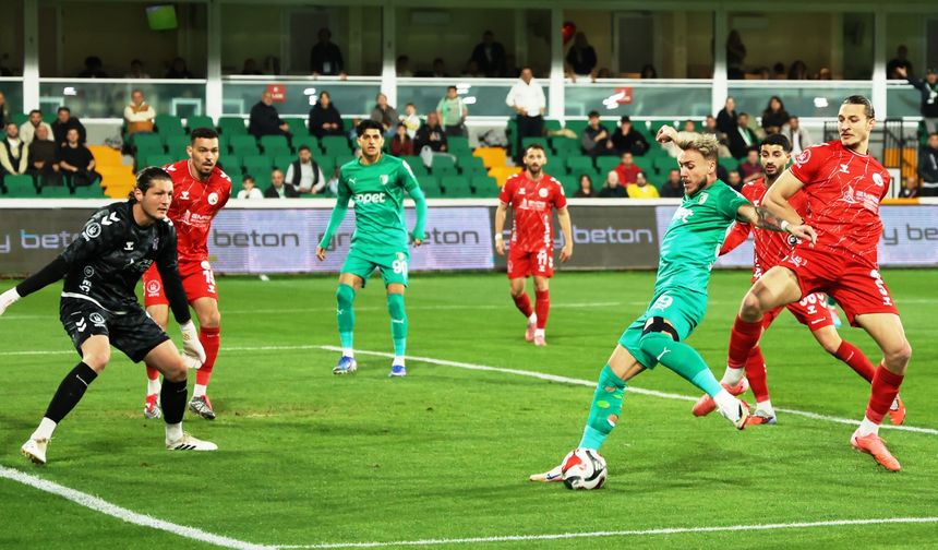 Bodrum 3 puanı 4 golle aldı