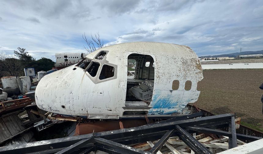 Hurdacıdaki Boeing 747 uçak görenleri şaşırtıyor!