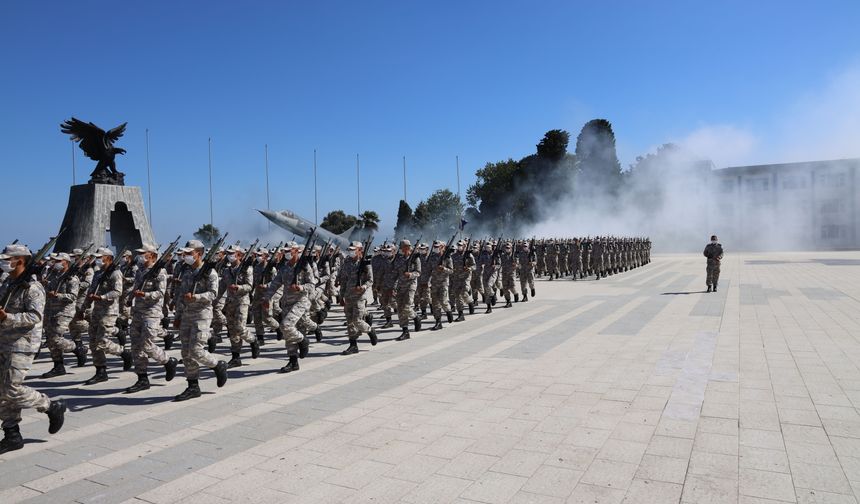 Uyuşturucu soruşturmasında 9 sözleşmeli er gözaltına alındı!