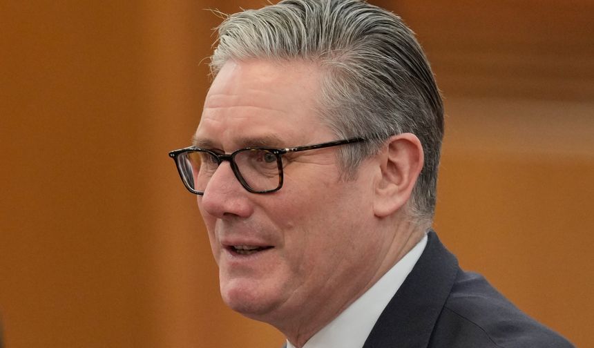 Starmer'dan istifa çağrılarına yanıt