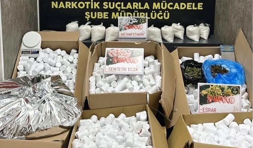 366 bin 400 uyuşturucu hap ele geçirildi!