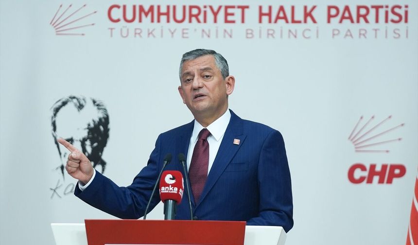 Özgür Özel'den Akın Gürlek'e: Aç e-Devletini göster