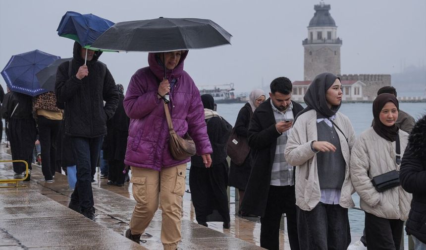 Meteoroloji'den kuvvetli sağanak ve fırtına uyarısı
