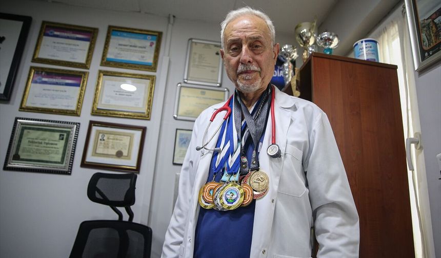 80 yaşındaki doktor pistte madalya peşinde!