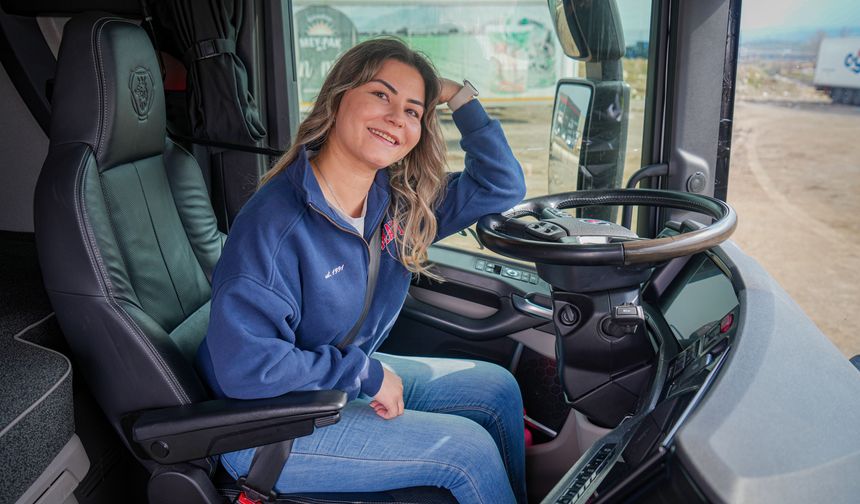 Sıradan hayatından sıkılan genç kadın tır şoförü oldu