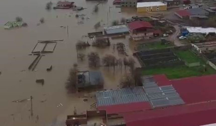Diyarbakır kırsalını sel vurdu!
