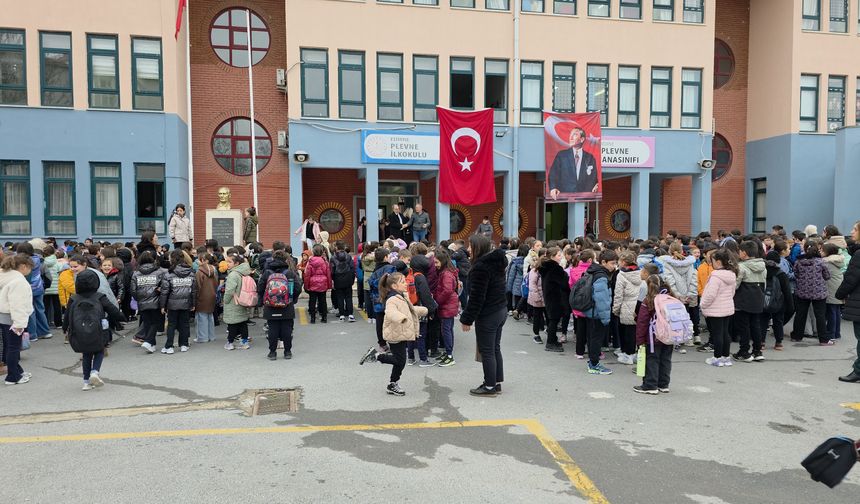 18 milyon öğrenci ders başı yaptı!