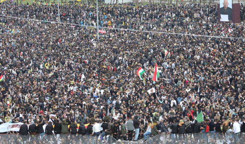 Diyarbakır’da Newroz kutlamaları başladı