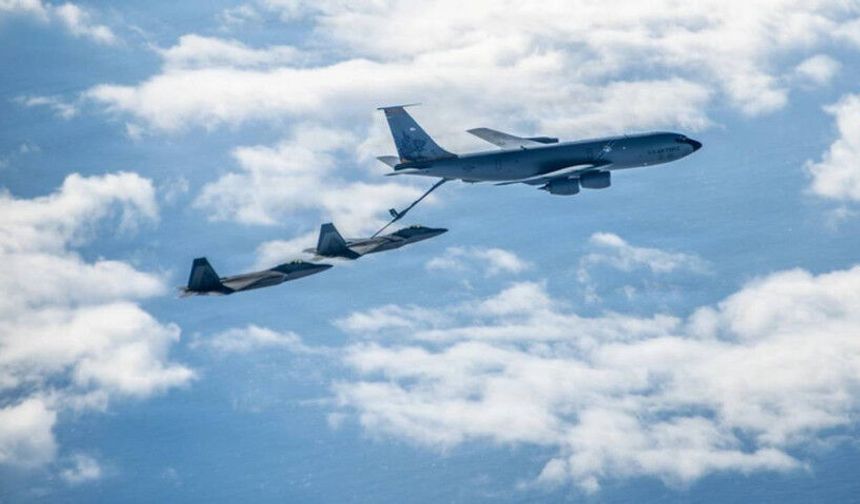 ABD'ye ait KC-135 uçağı Irak'ta düştü