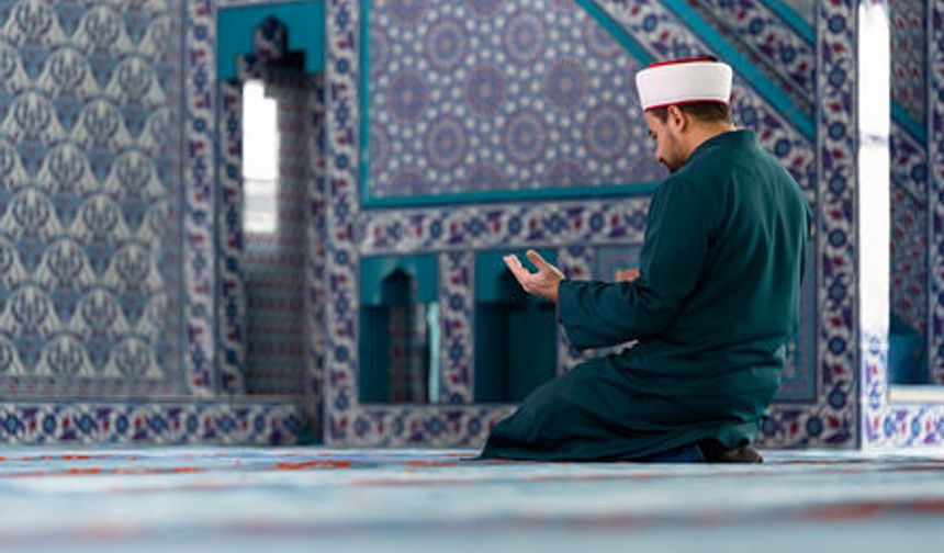 Diyanet 3 bin 209 din görevlisi alacak!