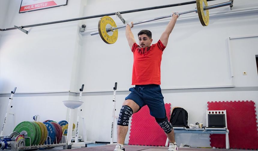 Milli halterciler Avrupa Şampiyonası'nda rekor peşinde!