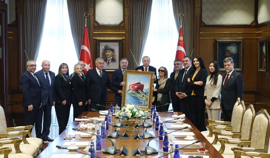 Erdoğan, Türk Demokrasi Vakfı heyetini kabul etti!