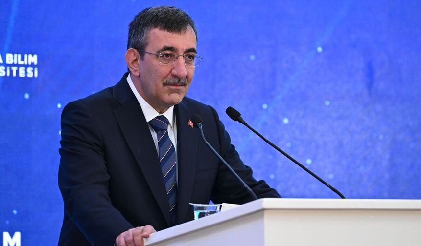 Cevdet Yılmaz: Yatırımcılar için stratejik bir merkez konumundayız