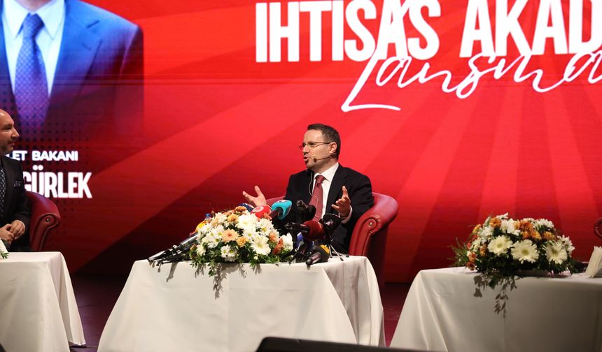 Adalet Bakanı Gürlek: Sosyal medyaya kimlikle girilecek