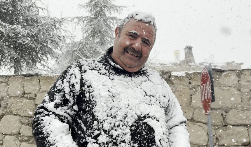 Aksaray'da kar yağışı devam ediyor