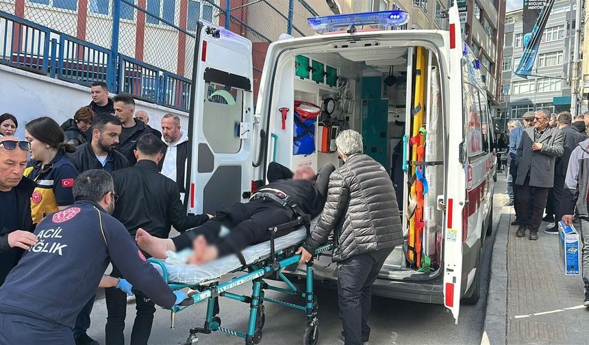 Okul önünde silahlı saldırı!