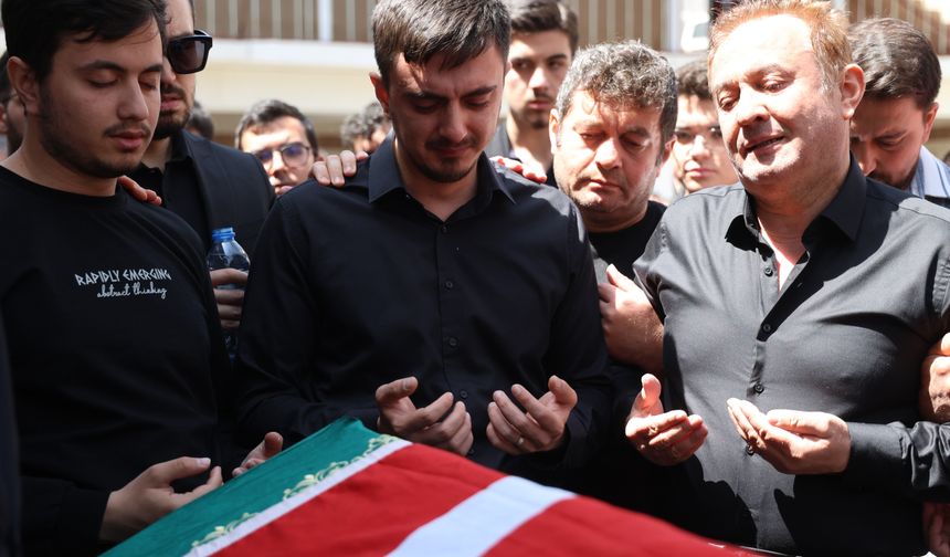 Ayla öğretmen son yolculuğuna uğurlandı