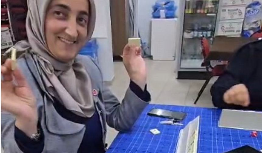 İnegöl’de roller değişti: Erkekler evde, kadınlar kahvede