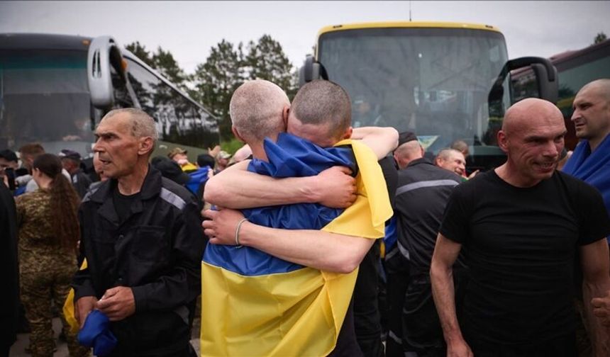 Rusya ve Ukrayna karşılıklı esir askerleri takas etti!