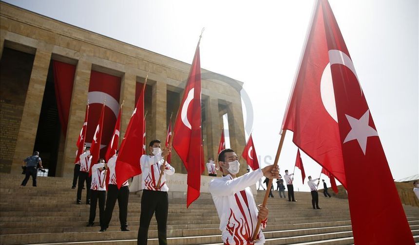 Siyasilerden 19 Mayıs mesajı!
