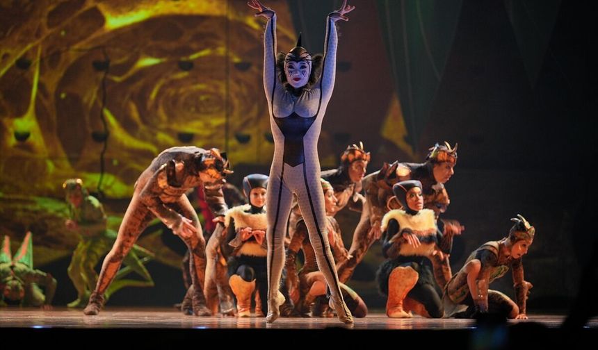 'Cirque du Soleil' 4 günde 40 bin seyirciye ulaştı!
