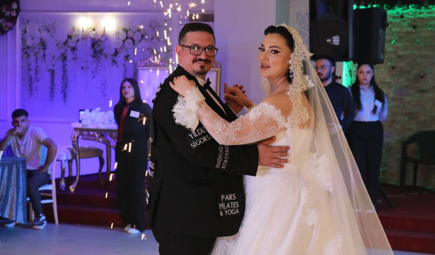 20 sponsorla düğün masrafını düşürdü